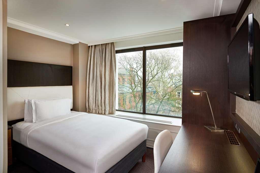 Doubletree By Hilton London - Hyde Park Hotel Exterior photo